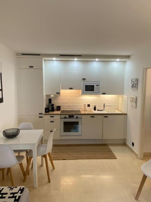 Apartmán T2 Avec Terrasse Et Jardin Cannes Exteriér fotografie