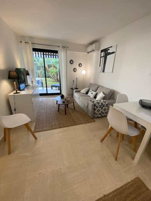 Apartmán T2 Avec Terrasse Et Jardin Cannes Exteriér fotografie