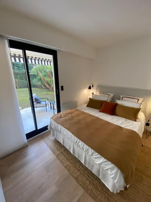 Apartmán T2 Avec Terrasse Et Jardin Cannes Exteriér fotografie