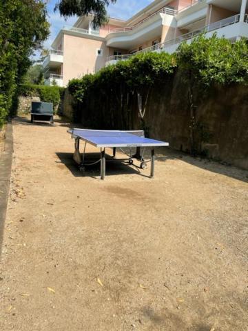 Apartmán T2 Avec Terrasse Et Jardin Cannes Exteriér fotografie